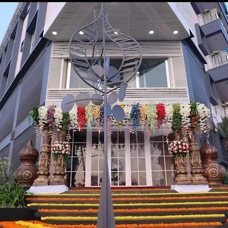 Atmosfera Bengaluru, India Aparthotel